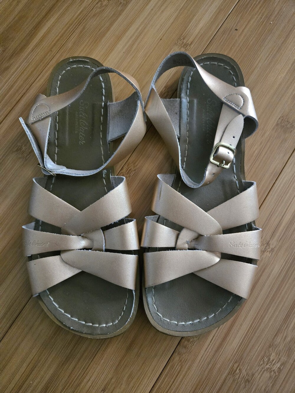 Salt Water Sandals Metallic Rose Gold Sandals - 10